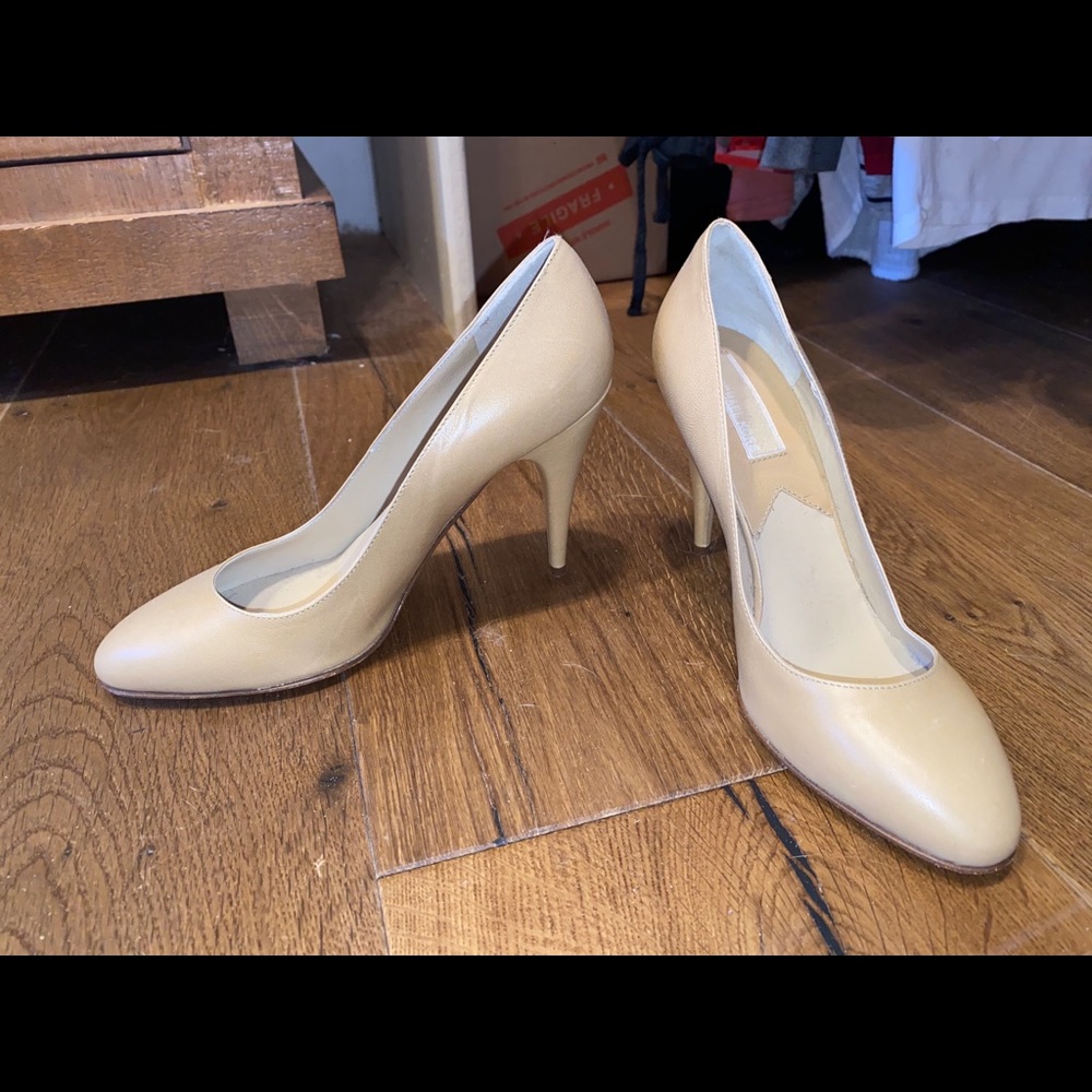 cute tan white shoes